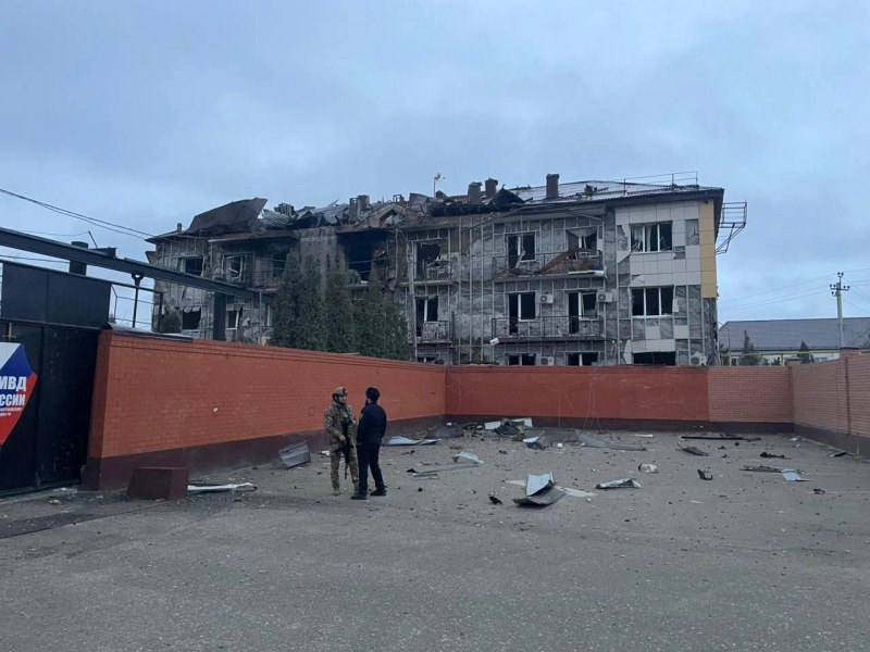 Explozii în Cecenia. Ucrainenii au atacat cu drone o bază militară a regimentului Ahmat