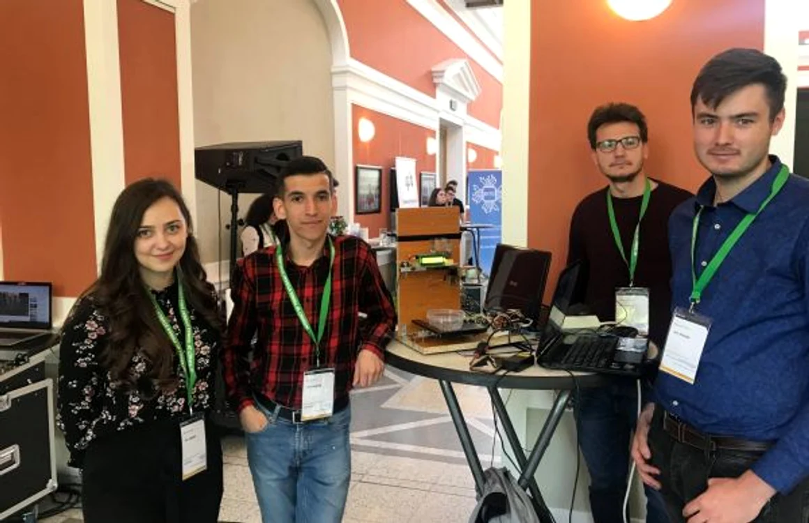Petruţa, alături de trei colegi, a format echipa „Homies” participând la un concurs pentru studenţi
