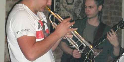 Ştefan Olariu şi Dan Alex Mitrofan, în concert la D`arc
