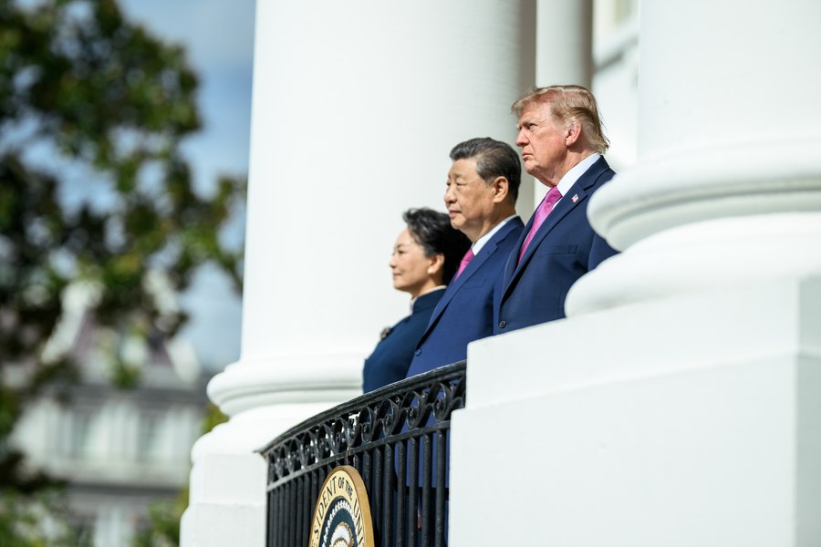 Ce cadou a primit Trump de la Xi Jinping: președintele chinez îi trimite doi „emisari ai prieteniei”