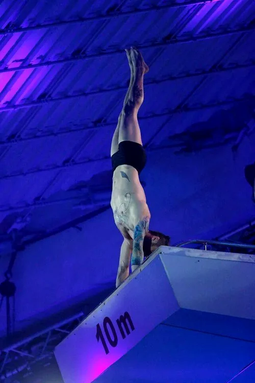 Cosmin Soare a câștigat concursul cu o săritură de la 10 metri, apreciată cu două note 10 și un 9