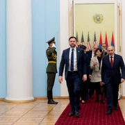 JD Vance și Niko Pal=șibian jpg