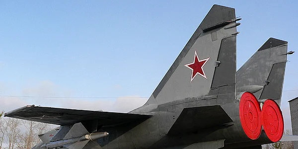 Patru avioane ruseşti de luptă au fost vândute pentru suma 5 dolari
