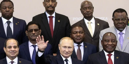 Vladimir Putin alaturi de mai multi lideri africani la Soci FOTO EPA-EFE