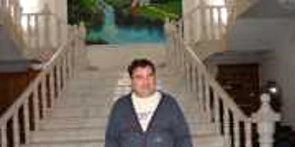 Ion Mihai nu îşi mai permite să încălzească toate camerele palatului în care locuieşte