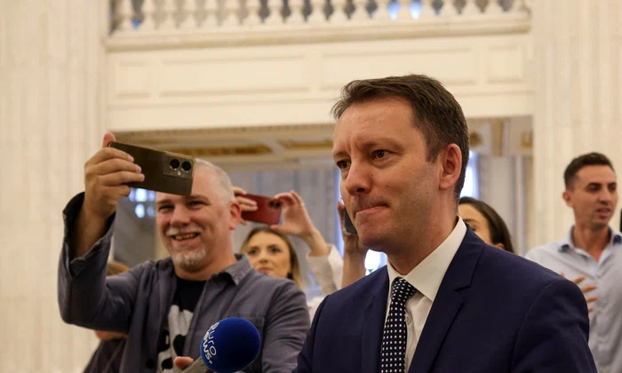 Sosirea premierului desemnat, Siegfried Mureșan, in Parlamentul Romaniei, in Bucuresti 18 septembrie 2026.