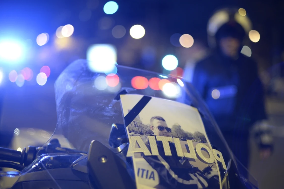 Deşi a trecut aproape o săptămână, ministrul Gabriel Oprea nu a scos nici un cuvânt despre moartea poliţistului care îl însoţea