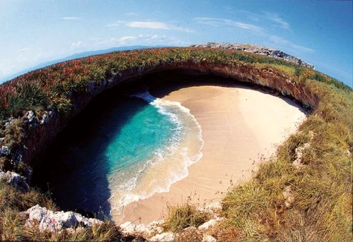 playa del amor insulele marietas mexic jpg jpeg