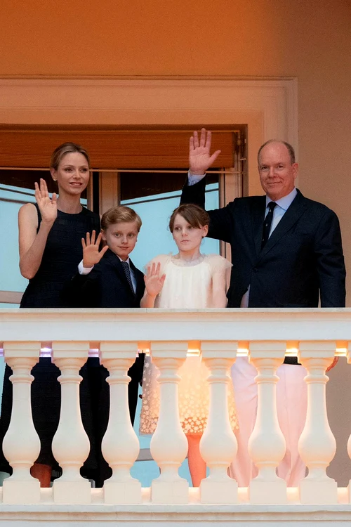 Prințul Albert de Monaco, Prințesa Charlene și copiii captivați de sărbătoarea Sfântului Ioan 1 jpg
