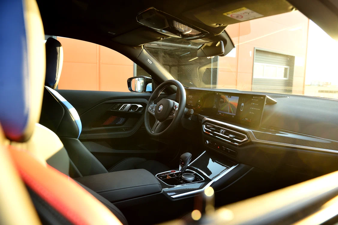 BMW M2 - interior