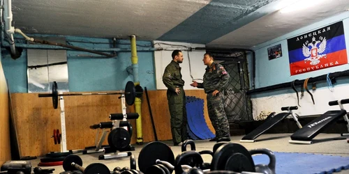 Membri ai Miscarii Imperiale Ruse la baza din Sankt Petersburg FOTO AFP - Getty Images/ Olga Malteva