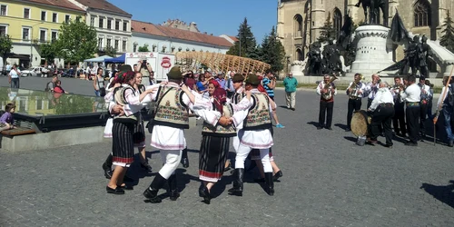 Dansuri populare cluj