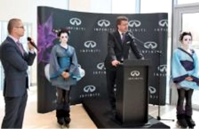 Jurgen Schmitz, la deschiderea showroom-ului Infiniti