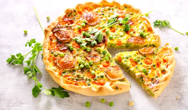 Tarta cu legume  Sursa foto shutterstock 1943821969 jpg