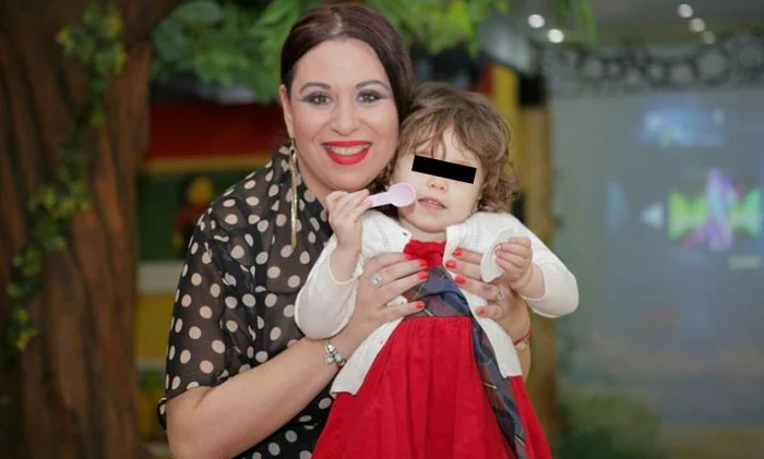 
    Fetiţa Oanei Roman împlineşte doi anifoto: arhiva personală  