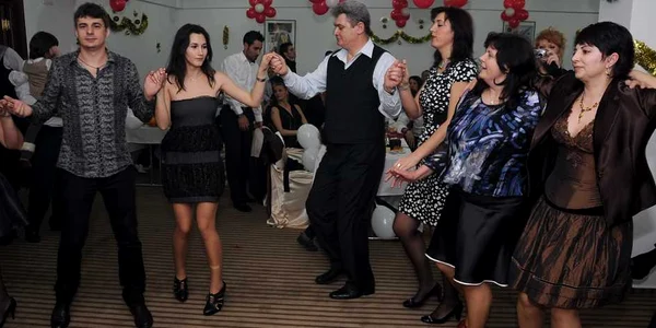 La hotel Sinaia s-a cântat şi s-a dansat toată noaptea