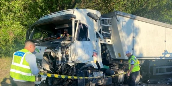 accident rutier Bacau FOTO unupetrotus.ro