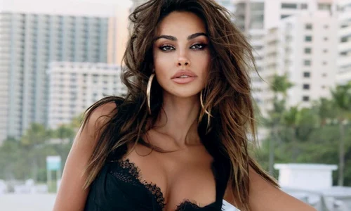 Madalina Ghenea 1, Instagram (4) jpg