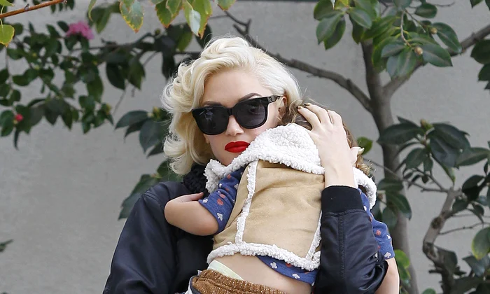 Gwen Stefani Spends Thanksgiving At Her Parents' House jpeg