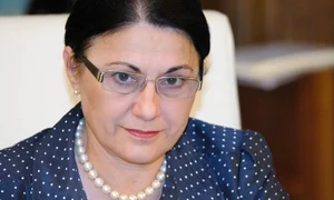 ecaterina andronescu senator psd ministrul educatiei jpeg