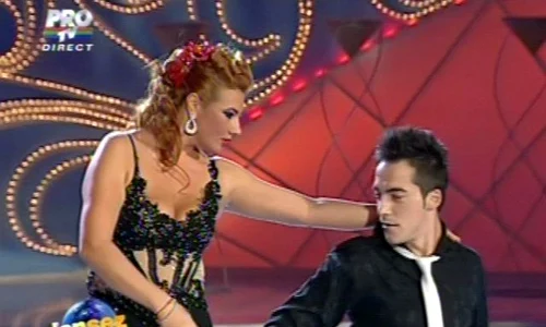 Mihaela Borcea a dansat cu Petrişor Ruge (Foto: Captură video ProTV) jpeg