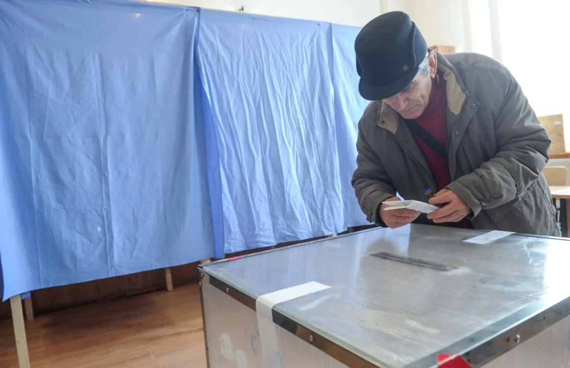 3.000 de suceveni au fost audiaţi până acum despre modul în care au votat referendumul din 2012