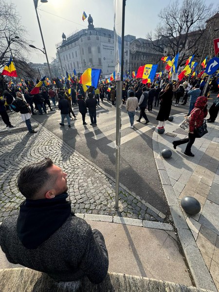 Psihiatrul Gabriel Diaconu, la protestul AUR: „Am vrut să văd dacă asistăm la o întoarcere în timp la mișcările care au dus la cel de-al Doilea Război Mondial” 
