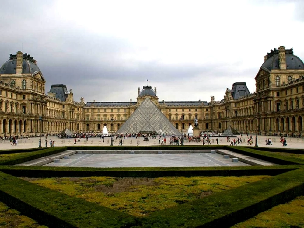 Louvre jpg jpeg