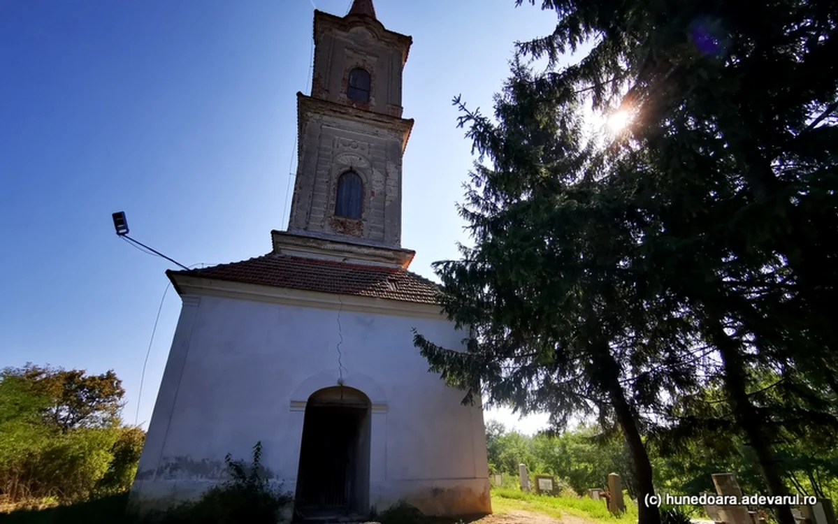 Biserica evanghelică din Romos. Foto: Daniel Guță