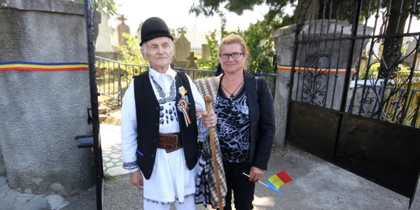 Român centenar - Ştefan Gros din Hunedoara Foto Daniel Guţă