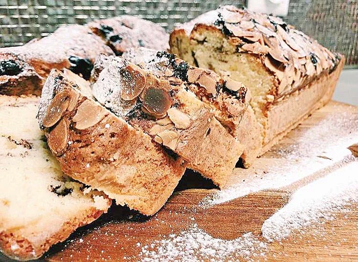 Majda Aboulumosha face cornuleţe ca la mama acasă