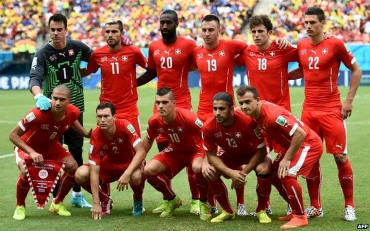 România va juca împotriva lui Seferovic şi compania pe 15 iunie, la ParisFoto Click!