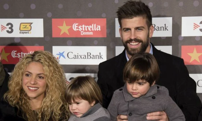 shakira pique hepta 2668504 1 jpg jpeg
