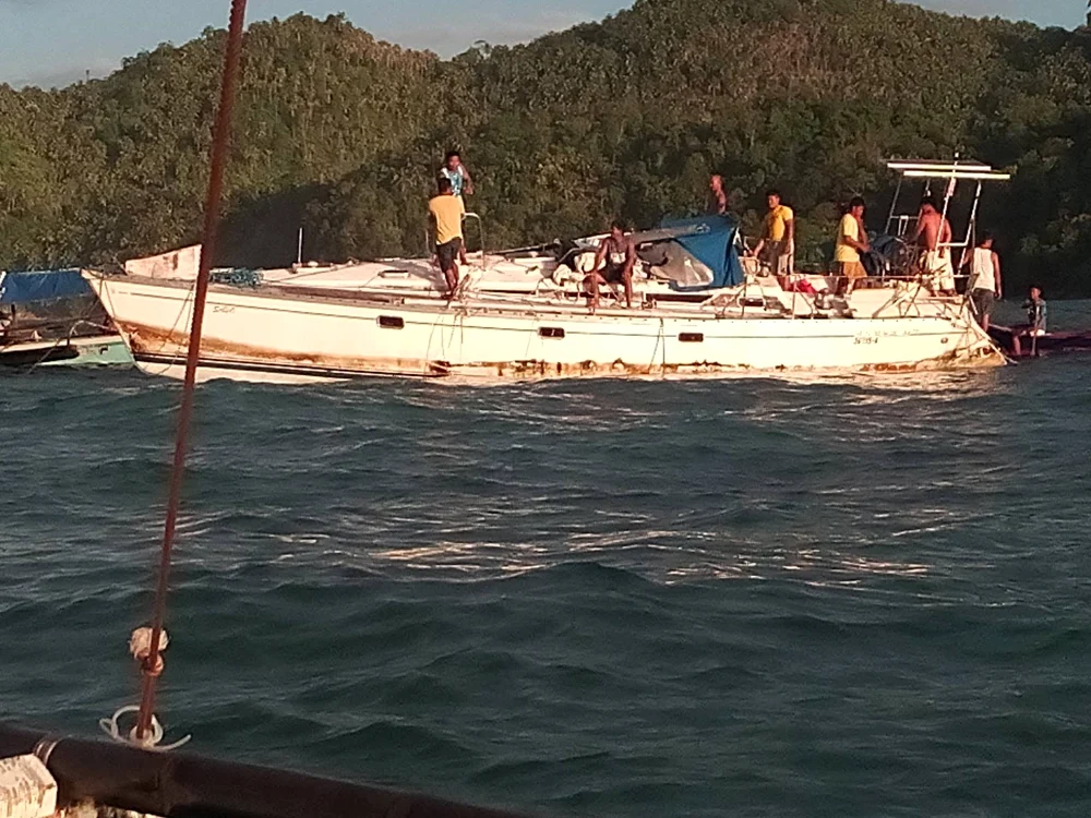 
    Au fost uimiți de descoperirea pe care au făcut-o pe un iaht de pe coasta FilipinelorFoto Facebook  