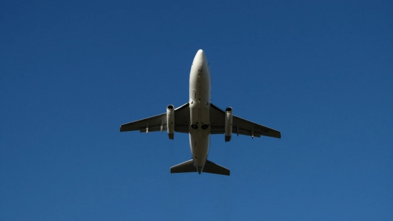 
    Avionul a aterizat de urgenţă pe autostrada din Germania  