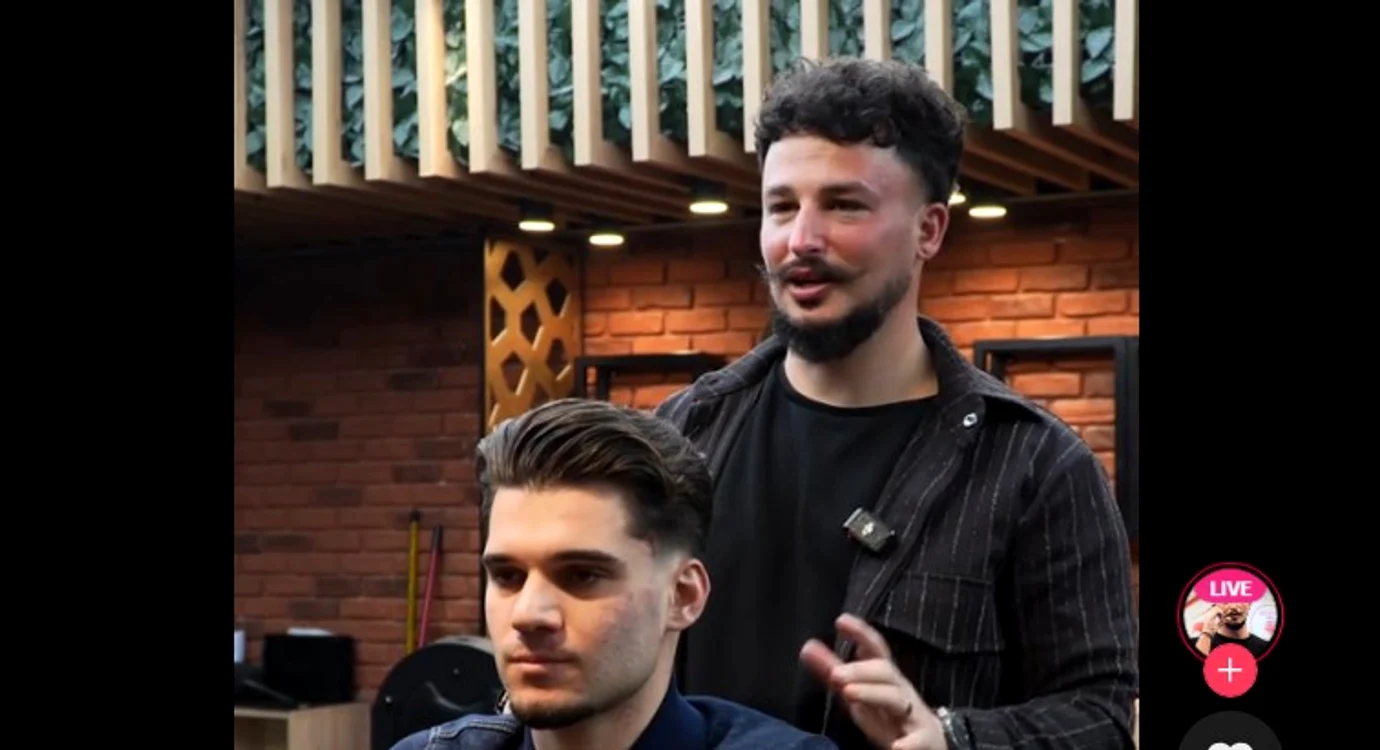 Ianis, la frizer  FOTO Captură video