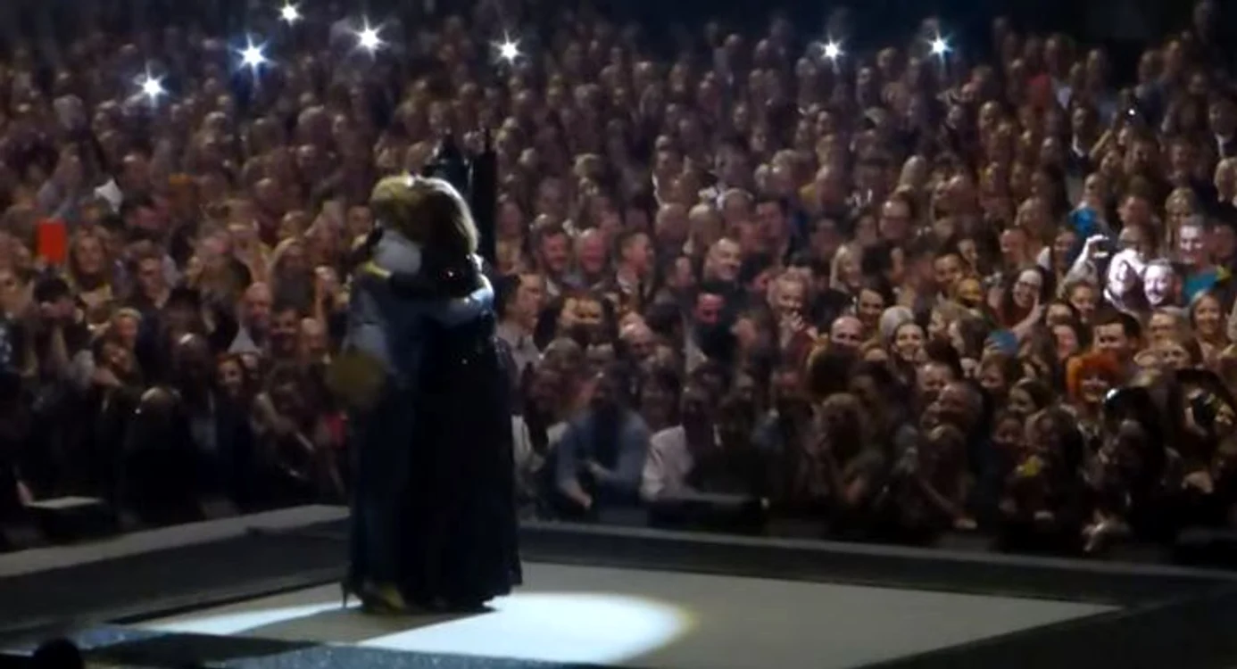 Adele și-a ajutat fana să-și ceară iubitul de soț