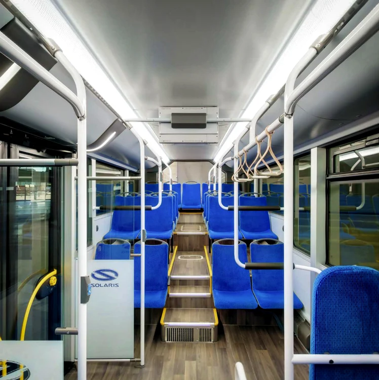 Autobuzele au prevăzute rampe de acces pentru persoanele cu mobilitate redusă FOTO Primăria Galați