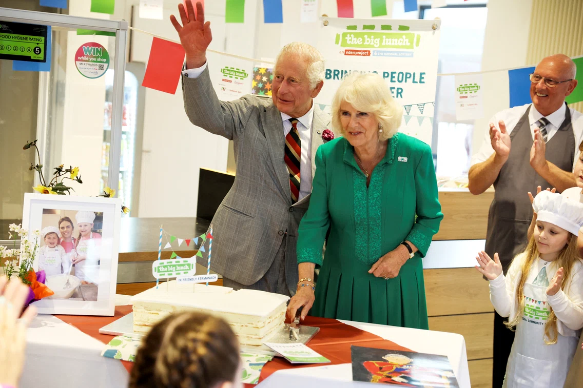 Regele Charles și Regina Camilla în a doua zi în Irlanda de Nord