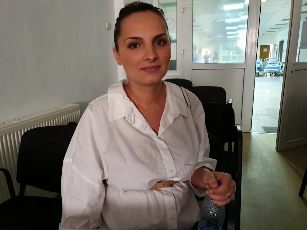 Andreea Bărbulescu este economist în Irlanda. A venit să nască în România și a urmat un curs de puericultură