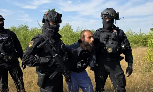 dorel moldovan, evadatul din baia mare foto politia romana png