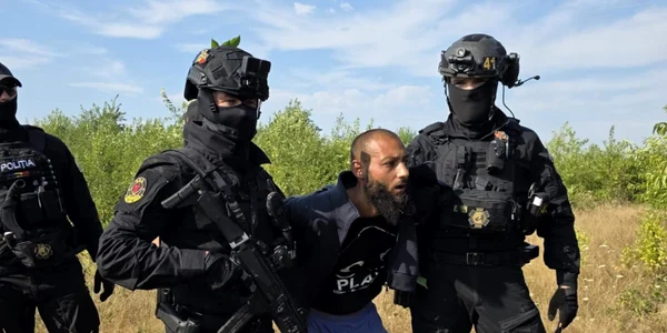 dorel moldovan, evadatul din baia mare foto politia romana png