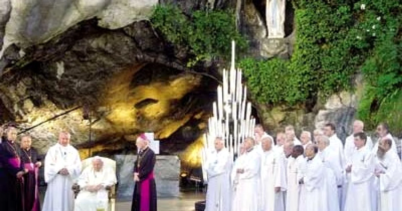 O italiancă vindecată miraculos de infirmitate într-un izvor sfânt