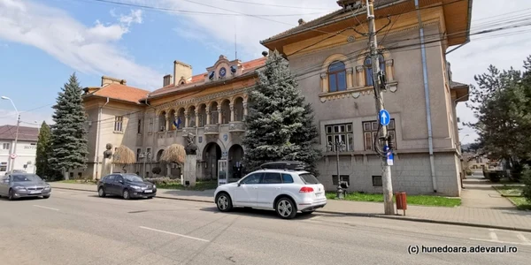 alatul administrativ hunedoara