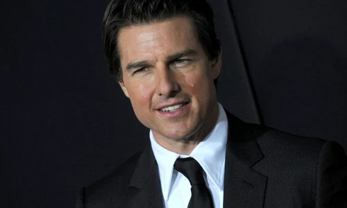 tom cruise hepta 1692119 jpeg