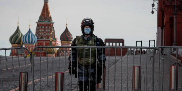soldat rus piata rosie gard moscova foto epa efe jpg