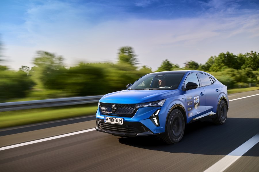 Renault Rafale Plug-in Hybrid în Cars And Roads Croația