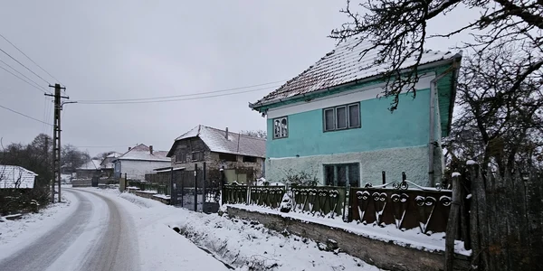 Satul Cerbăl din Hunedoara  Iarna  Foto Daniel Guță (54) jpg