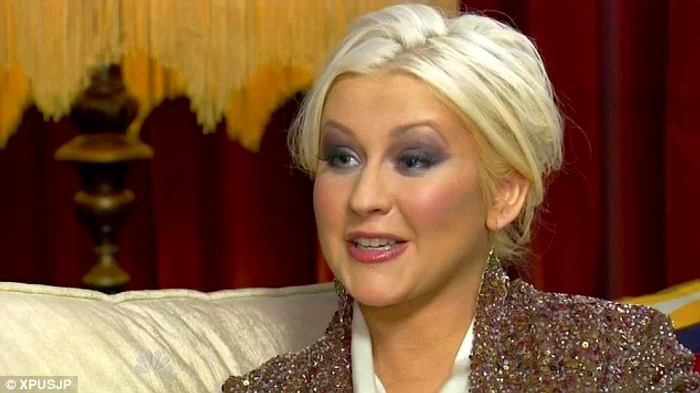 Aguilera s-a emoţionat când a venit vorba despre fiul ei