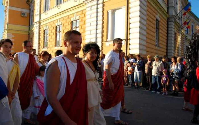 Fazakaş, Coţa şi Căpîlnaşiu - la Festivalul Roman